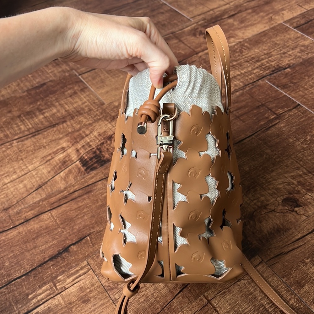 Ted Baker Tan Leather Floral Cutout Crossbody with White Canvas - Picture 11 of 14